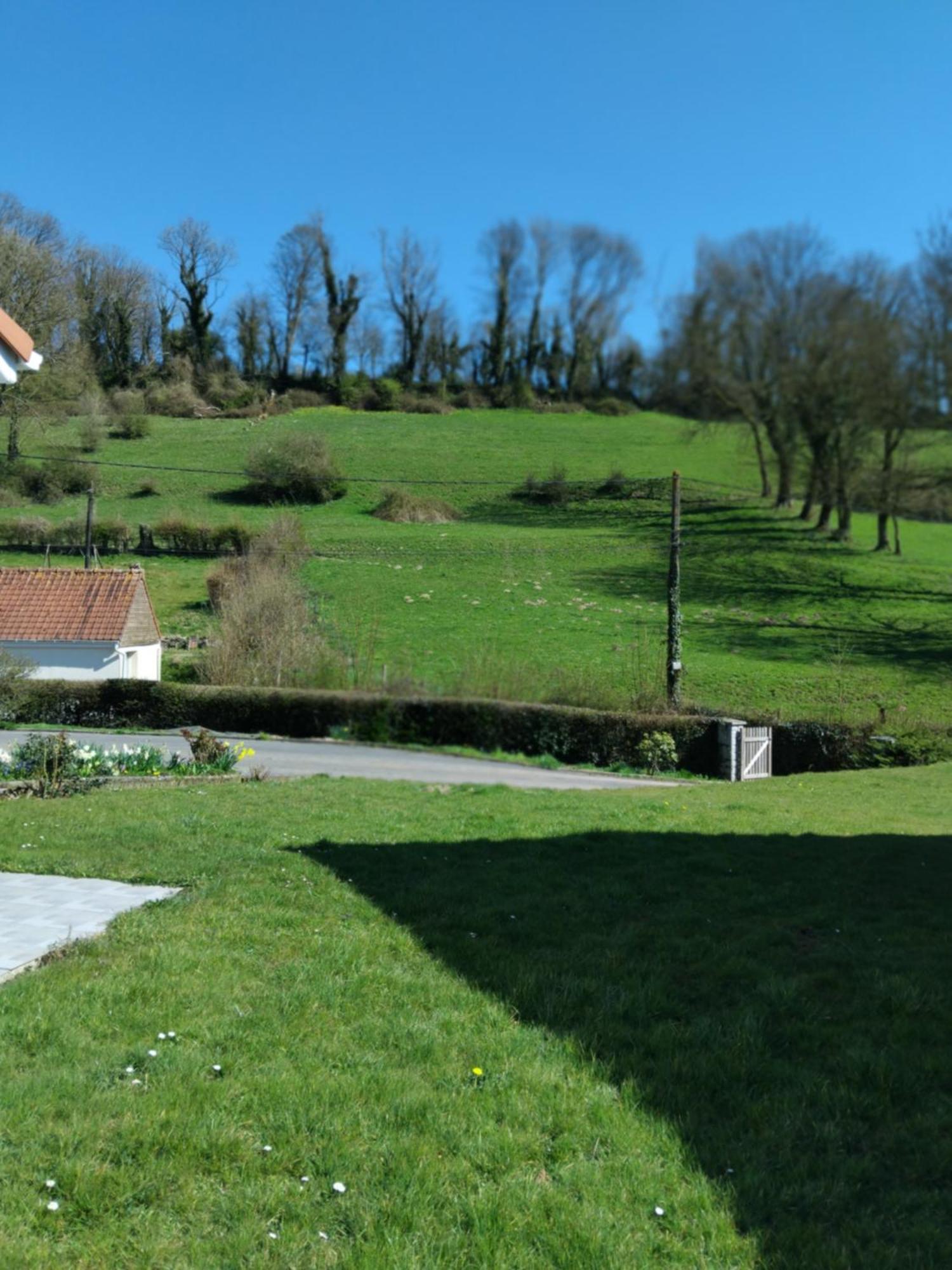 Gite De La Souche Avec Jacuzzi Doudeauville Екстериор снимка